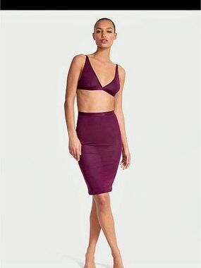 Victoria's Secret 2-Piece Set Burgundy Size Small NWT
